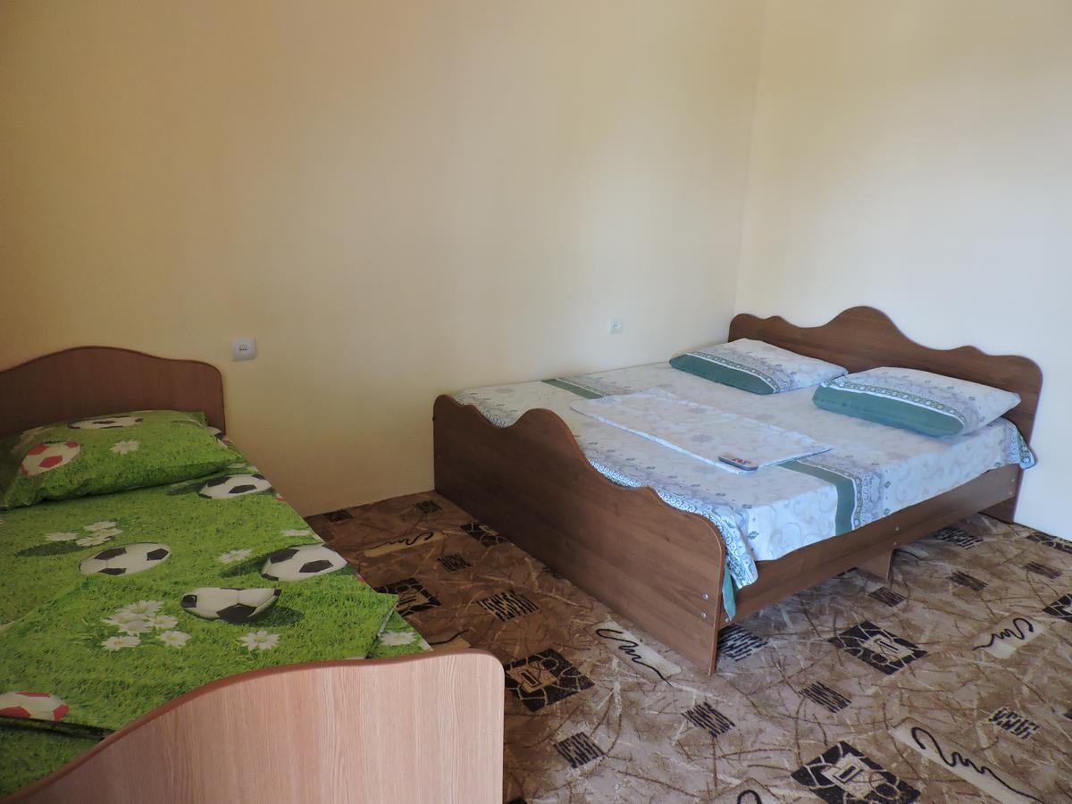 Guesthouse U Moti New Athos 외부 사진