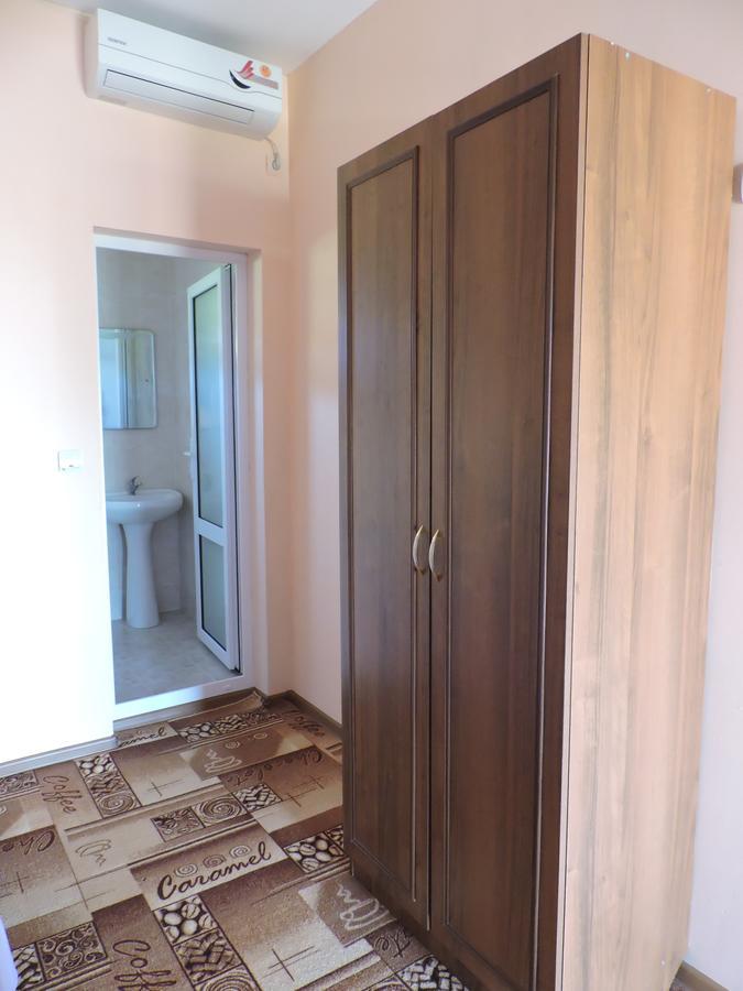 Guesthouse U Moti New Athos 외부 사진
